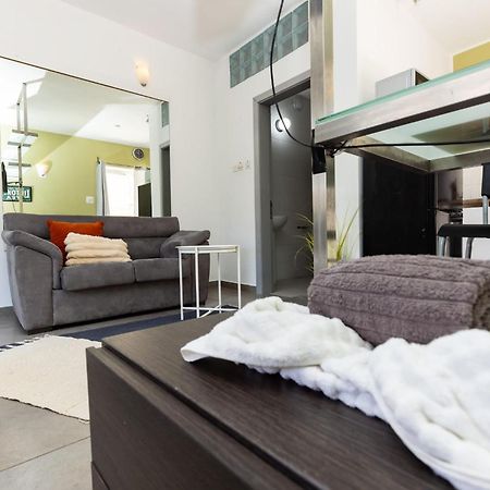Pinewood Apartment Saint Julian's Bagian luar foto