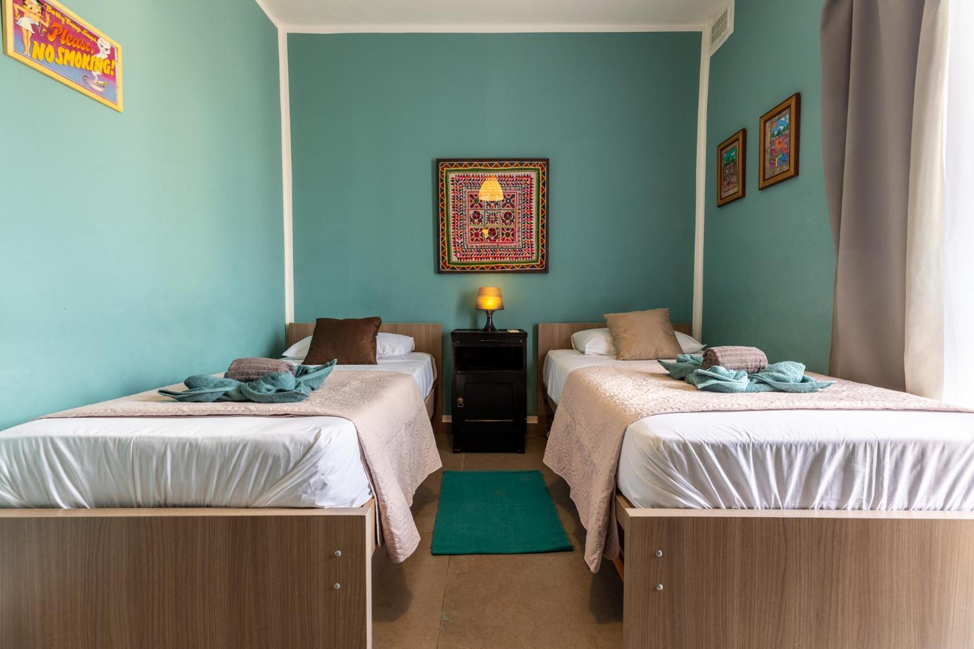 Pinewood Apartment Saint Julian's Bagian luar foto