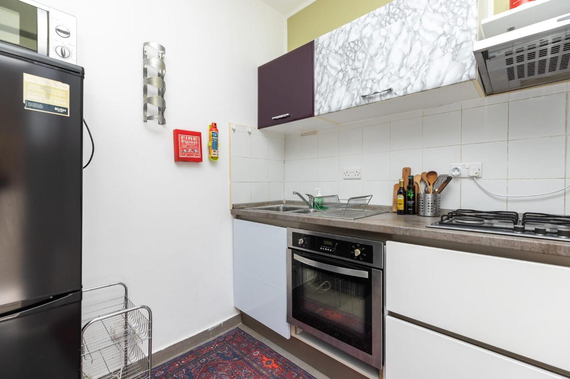 Pinewood Apartment Saint Julian's Bagian luar foto