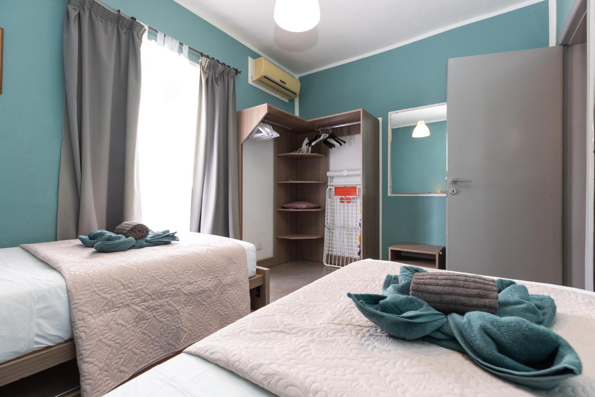Pinewood Apartment Saint Julian's Bagian luar foto