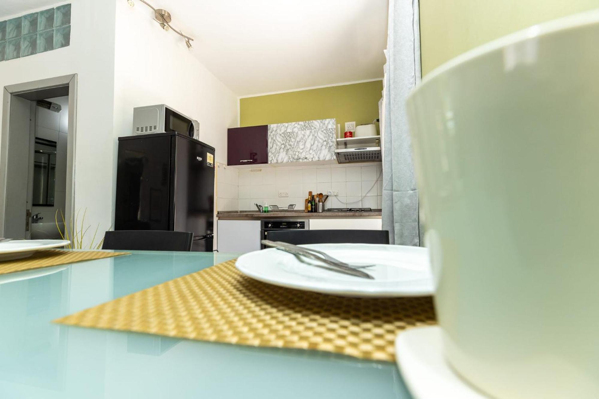 Pinewood Apartment Saint Julian's Bagian luar foto
