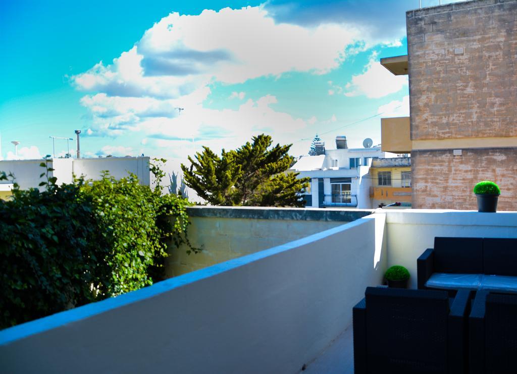 Pinewood Apartment Saint Julian's Ruang foto
